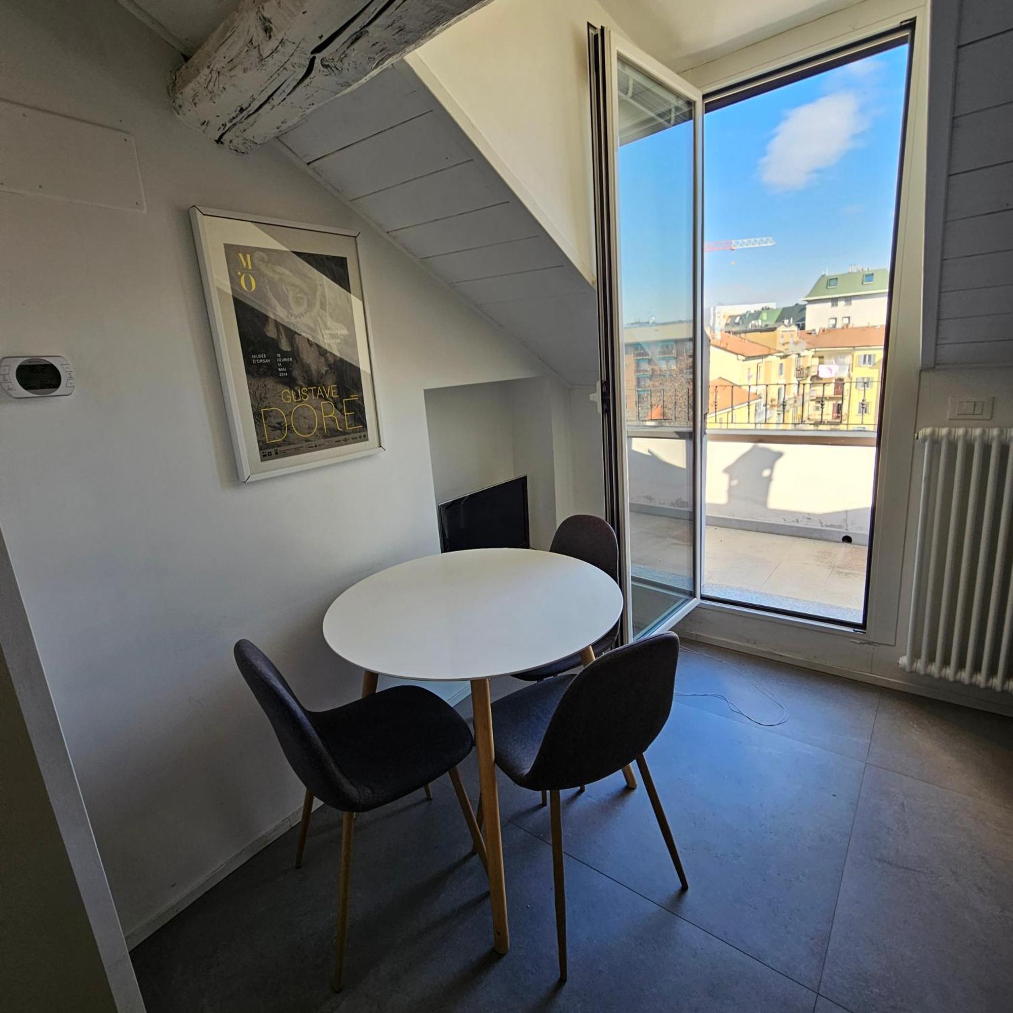 Romantic View Apartment Milan Bagian luar foto